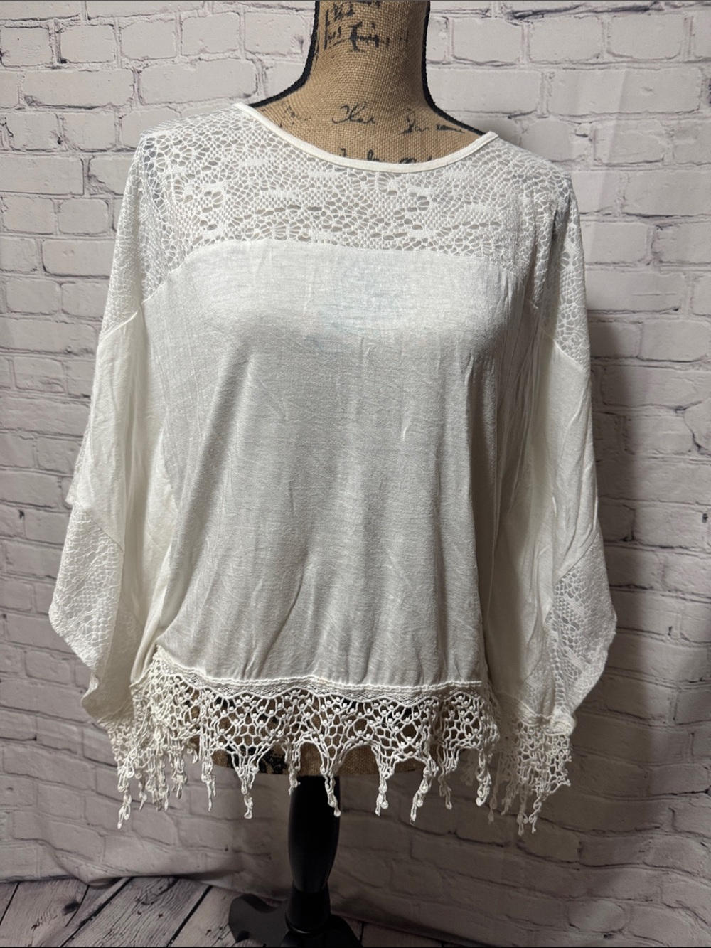 Nwot YouAreNotAlone Crochet Trim Women's Top - Lightweight Boho western style